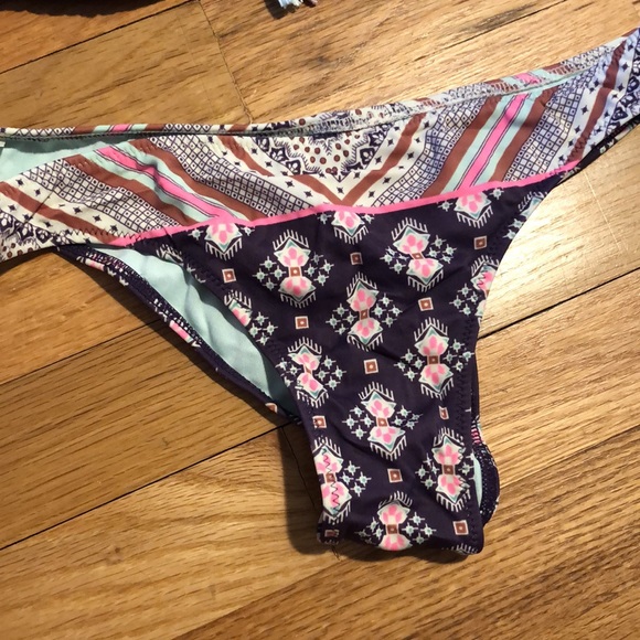 VS Bikini - offers accepted! - Picture 3 of 7